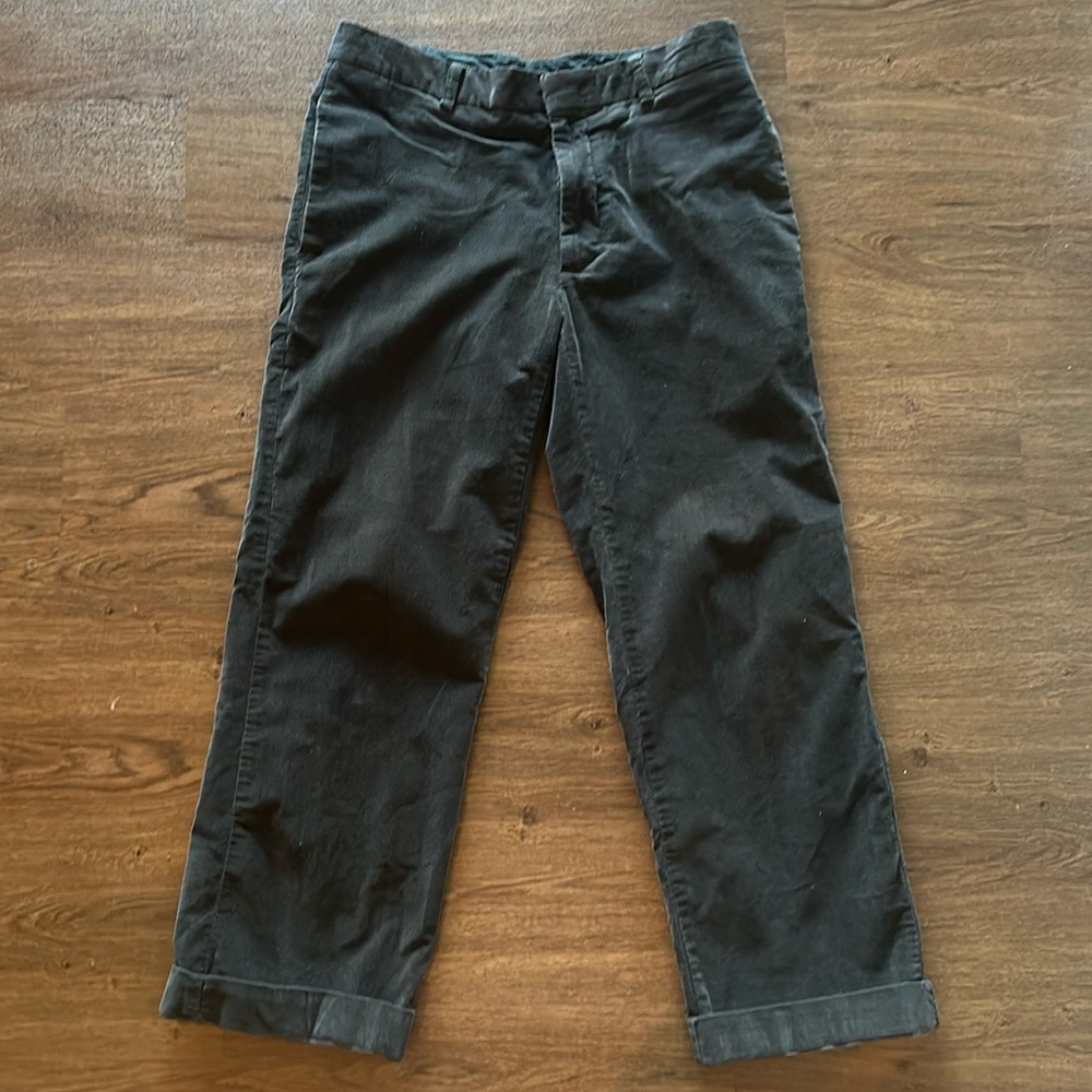 Vintage Alfani pants. Brown men’s 33 waist, 32 inseam. Excellent condition.